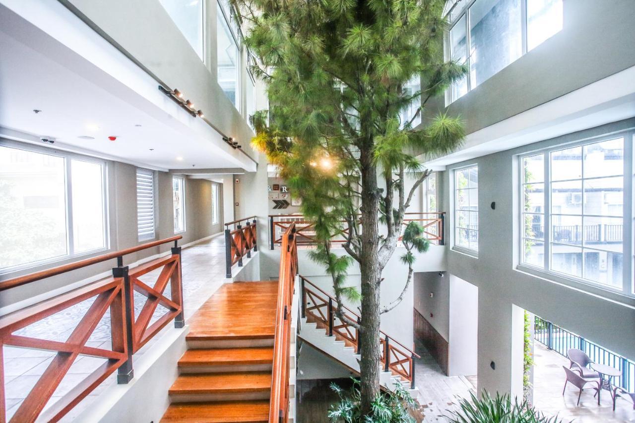 Royale Parc Hotel Tagaytay Tagaytay City Exterior photo
