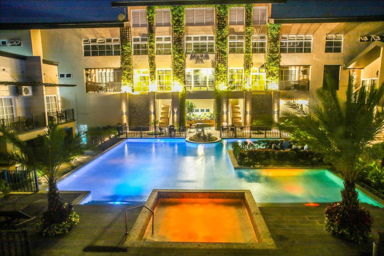 Royale Parc Hotel Tagaytay Tagaytay City Exterior photo