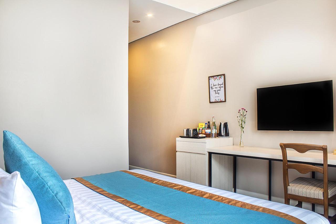 Royale Parc Hotel Tagaytay Tagaytay City Exterior photo