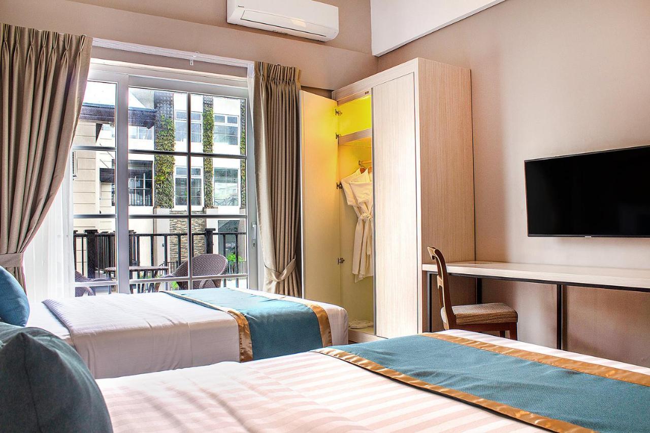 Royale Parc Hotel Tagaytay Tagaytay City Exterior photo